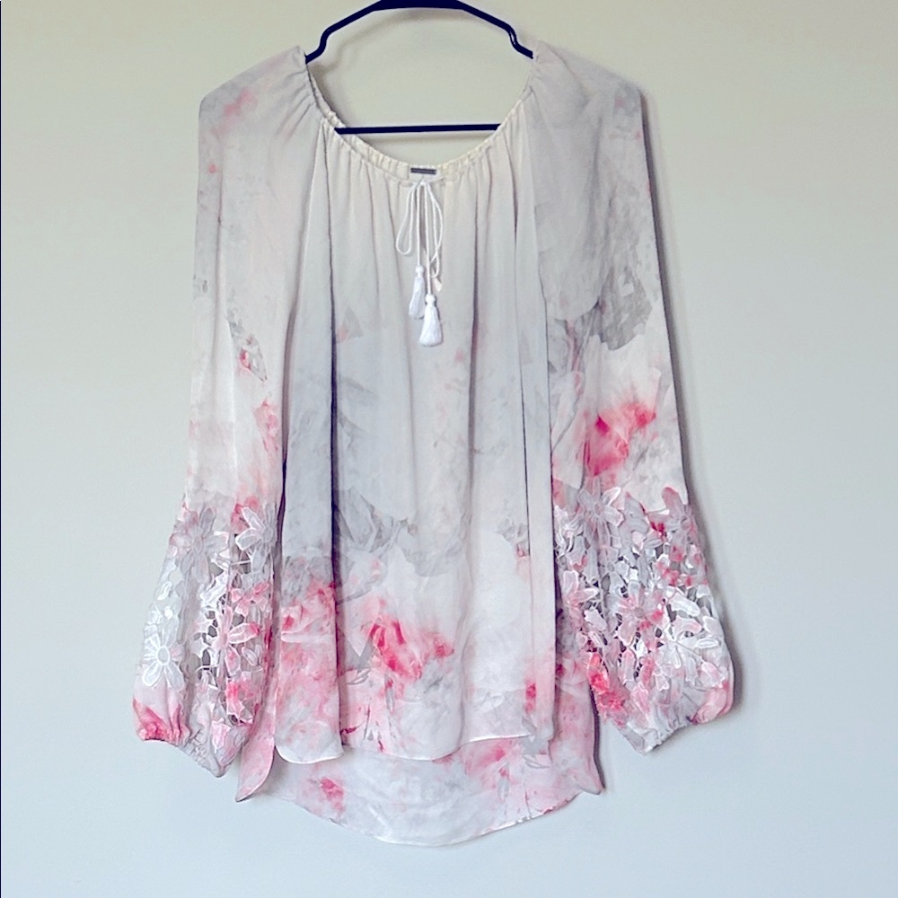 Elie Tahari Cream Top, Size M